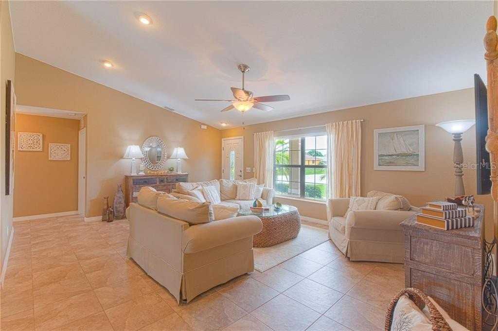 11268 Oceanspray Blvd - Photo 2 of 23