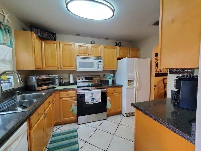 3233 Wood Thrush Dr #24A - Photo 6 of 28