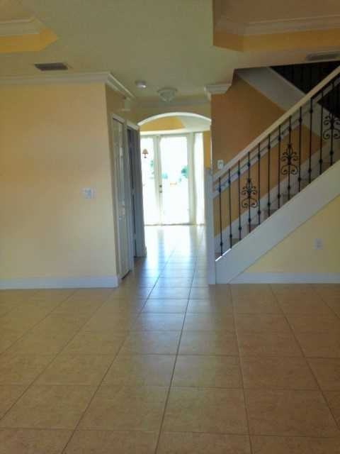 11509 NW 62 Ave - Photo 2 of 4