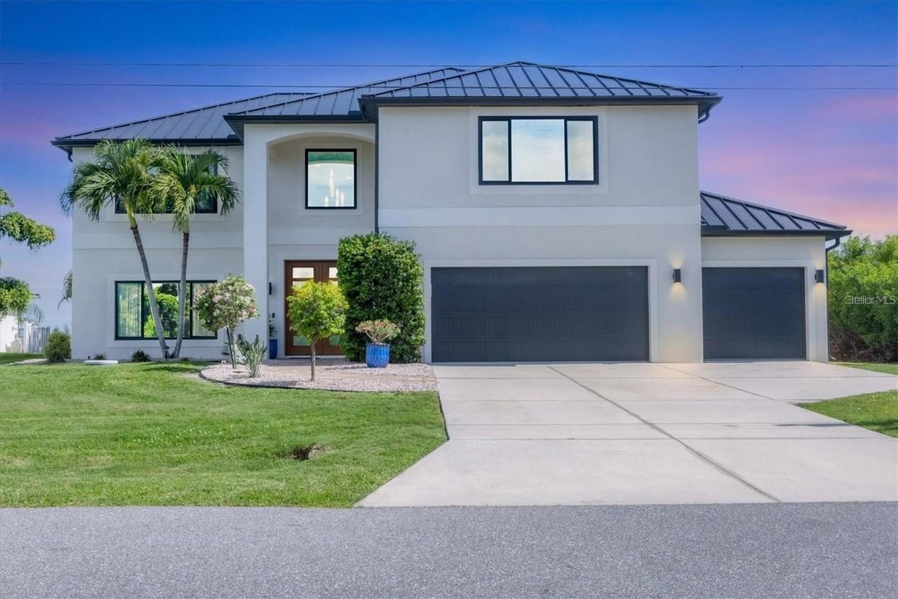 15530 Aqua Cir - Photo 3 of 37