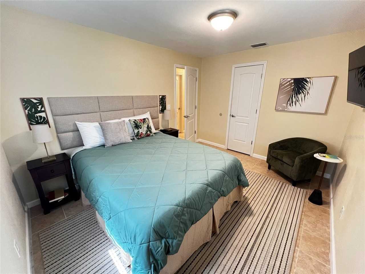 138 Woods Rd - Photo 3 of 9