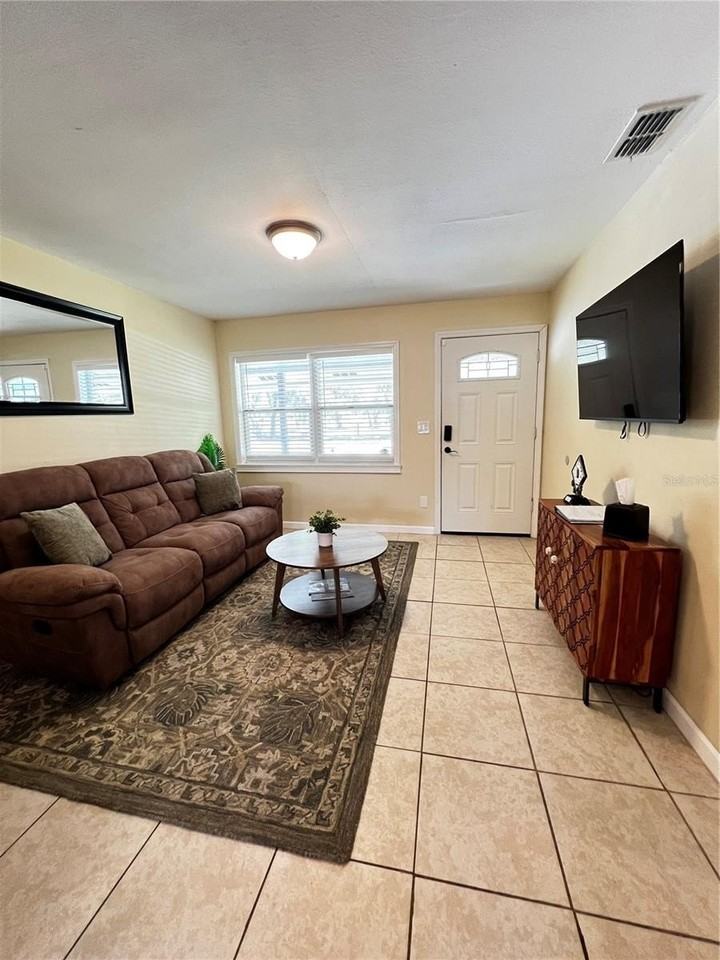138 Woods Rd - Photo 6 of 9