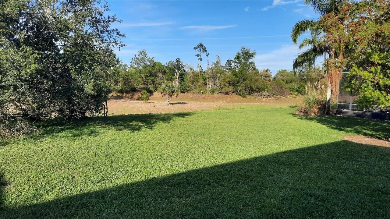 1315 Elli Cir - Photo 2 of 38