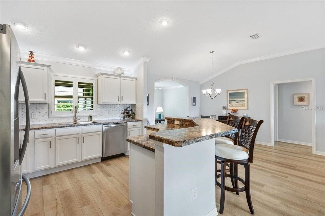 3394 Ridgewood Path - Photo 7 of 30