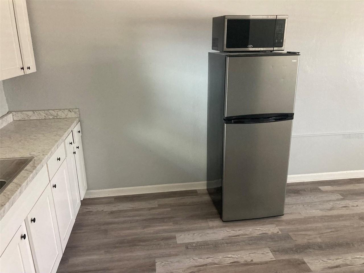 1401 E Alfred St #3 - Photo 6 of 16
