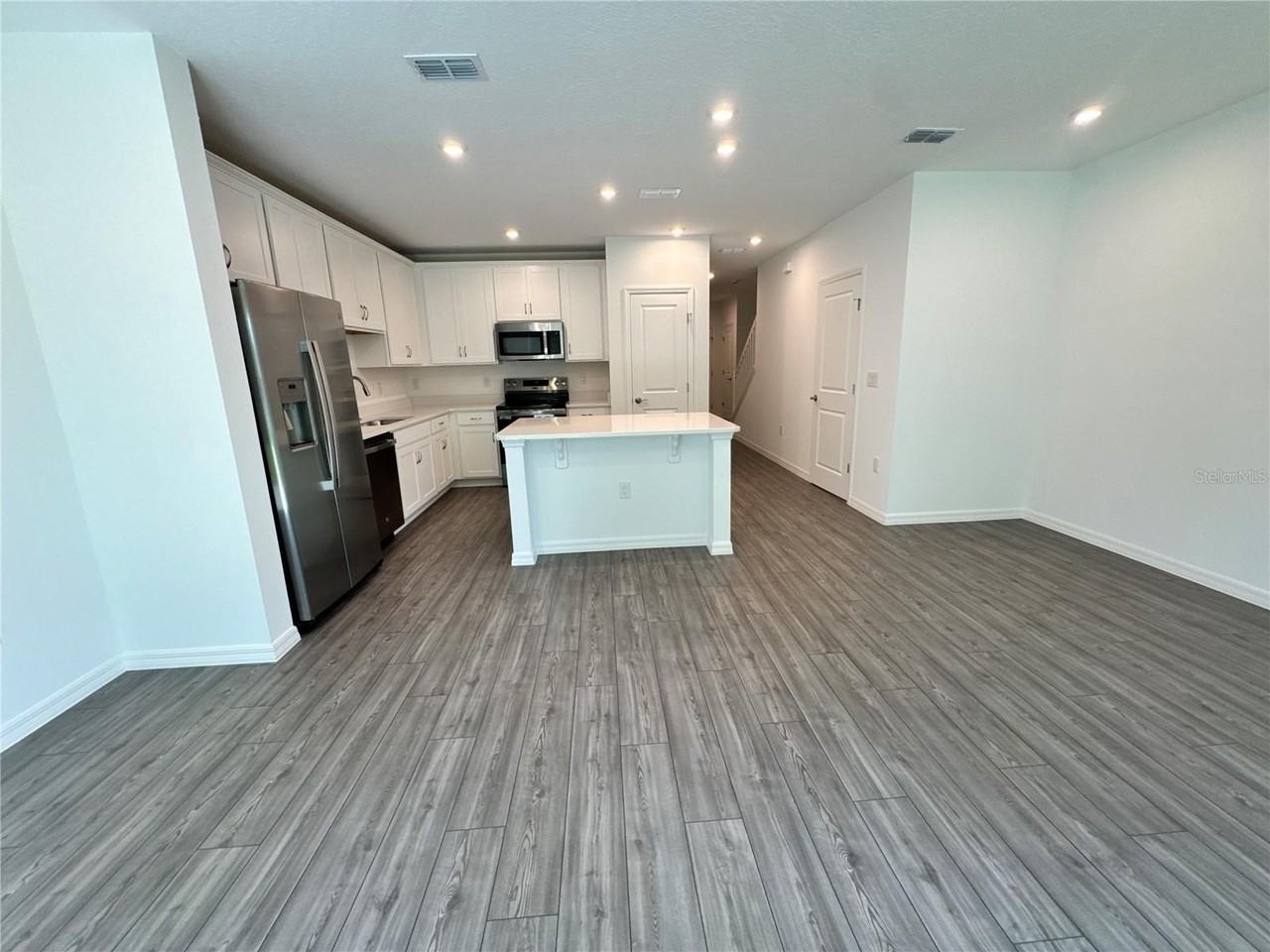 3031 Jessamine Dr - Photo 2 of 21
