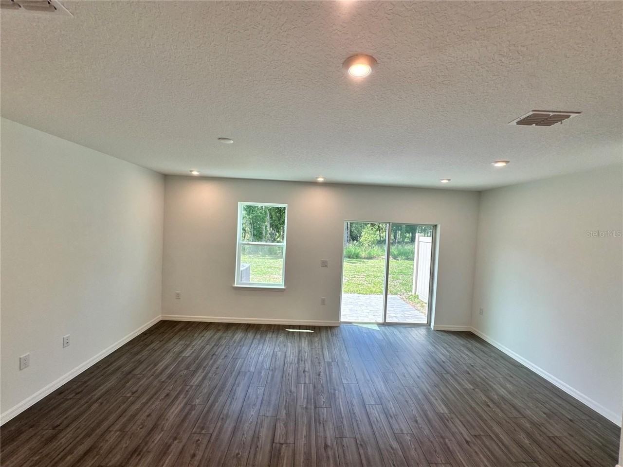 3031 Jessamine Dr - Photo 5 of 21