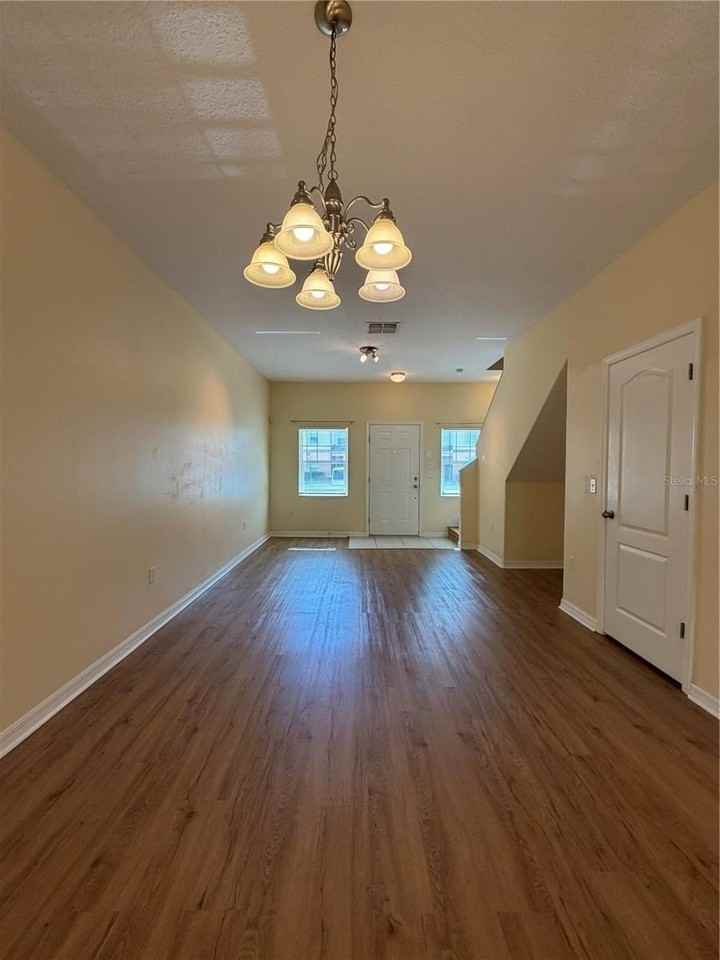 4154 Winding Vine Dr - Photo 2 of 11