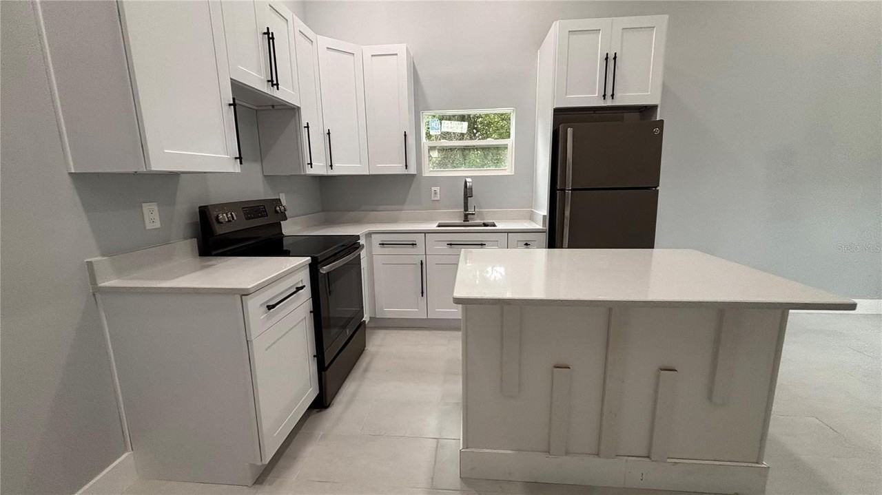 2818 Hargill Dr - Photo 6 of 6