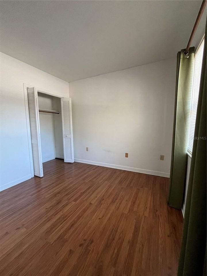 1014 E South St #16 - Photo 6 of 13