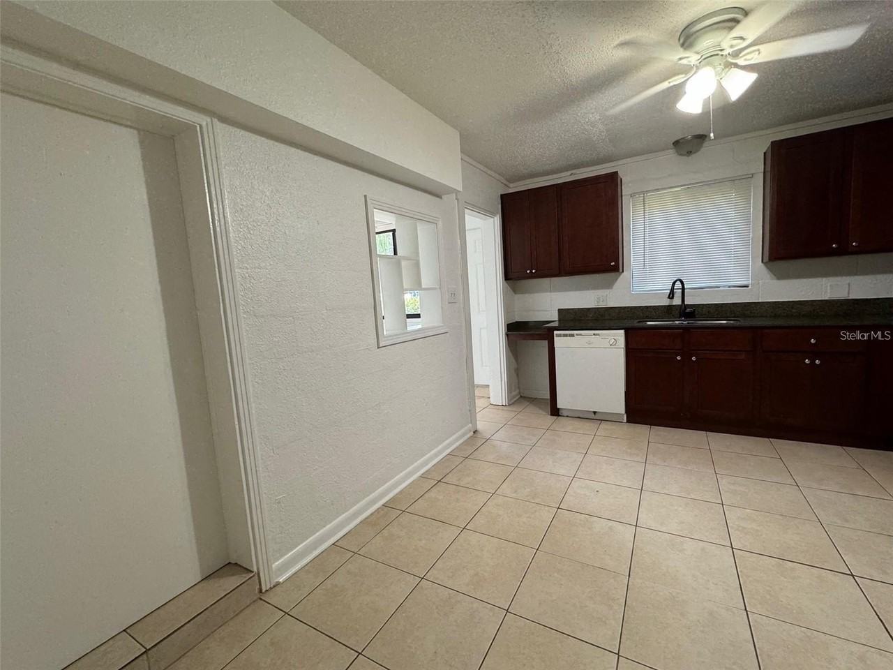 2547 S Mills Ave #2 - Photo 3 of 8