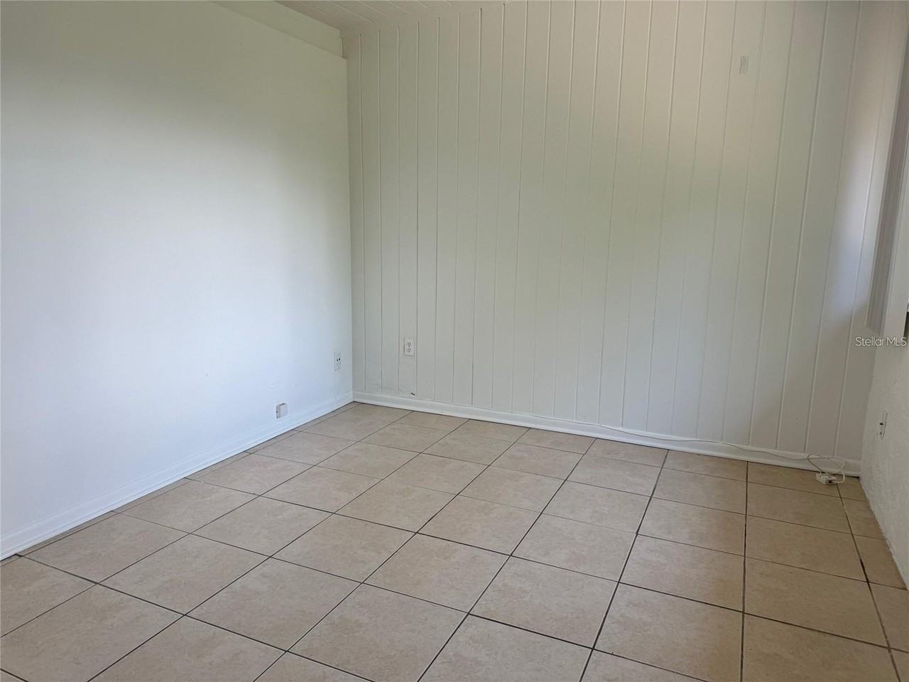 2547 S Mills Ave #2 - Photo 7 of 8