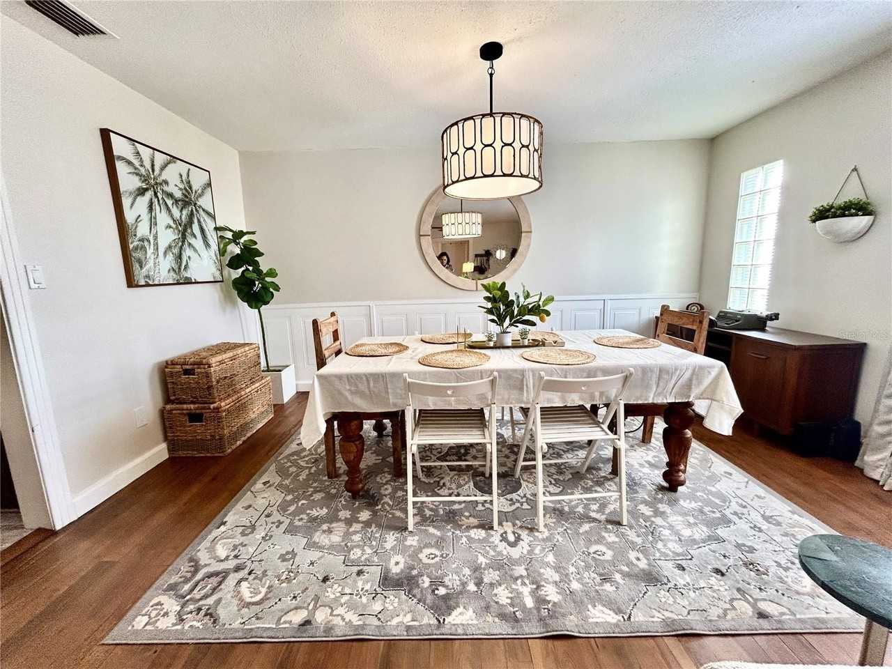 265 W Bay Ave - Photo 5 of 16