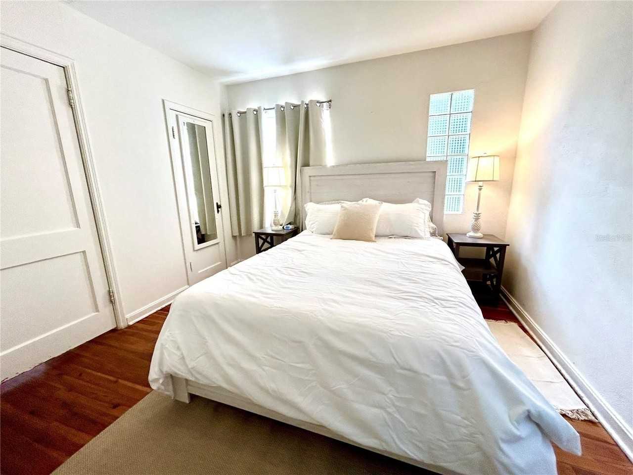 265 W Bay Ave - Photo 7 of 16
