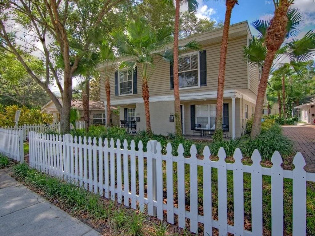 616 Palmer St #B - Photo 2 of 10