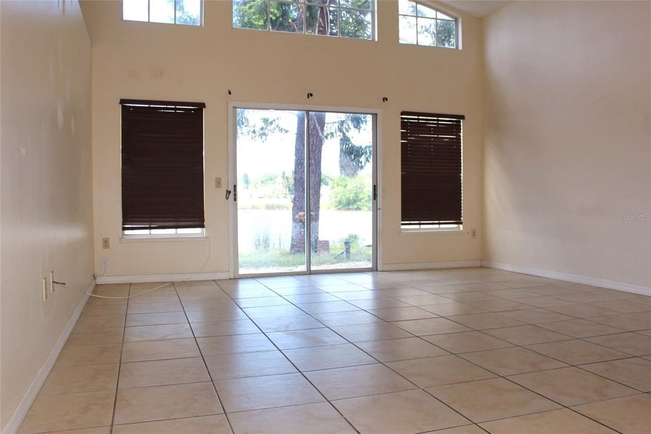 3036 Dellcrest Pl - Photo 4 of 18