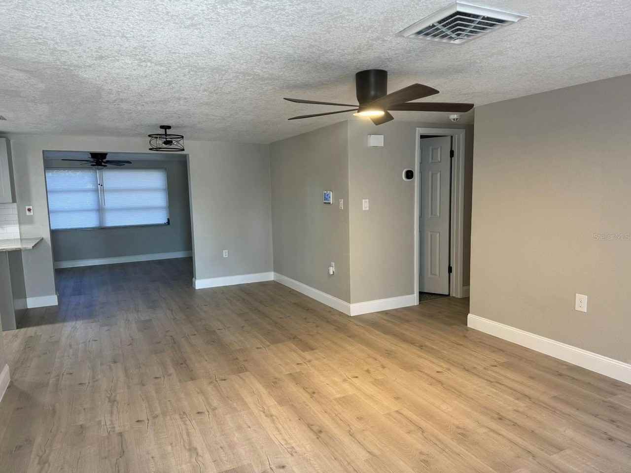 7605 Embassy Blvd - Photo 7 of 9