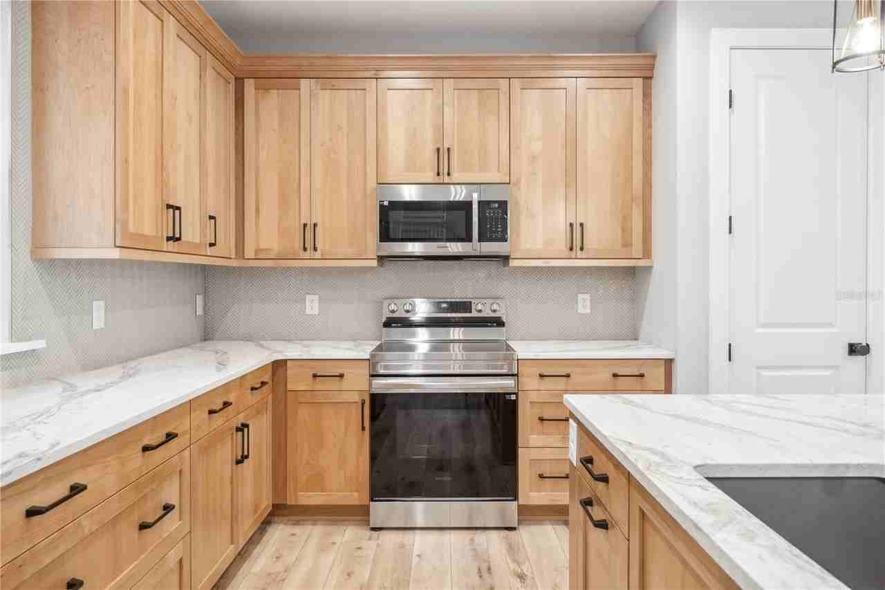 444 Delaney Park Dr - Photo 4 of 17