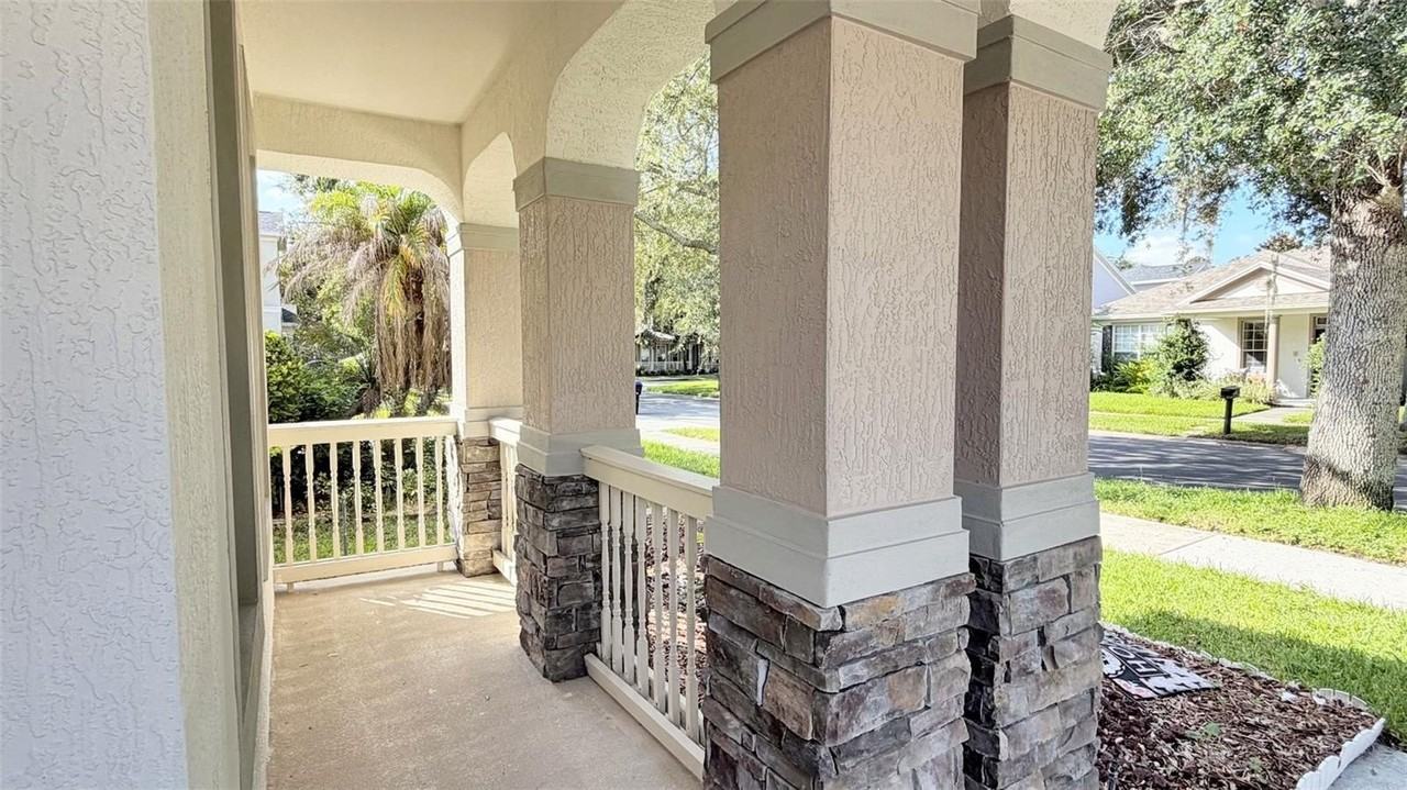 12649 Cragside Ln - Photo 4 of 38