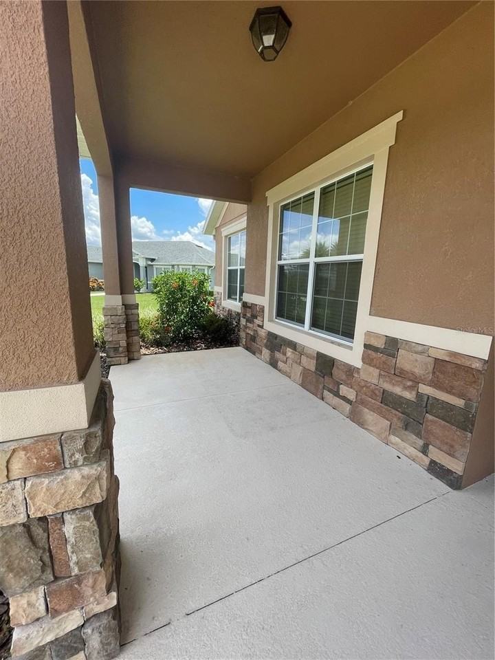 11445 Dovetail Ln - Photo 2 of 14