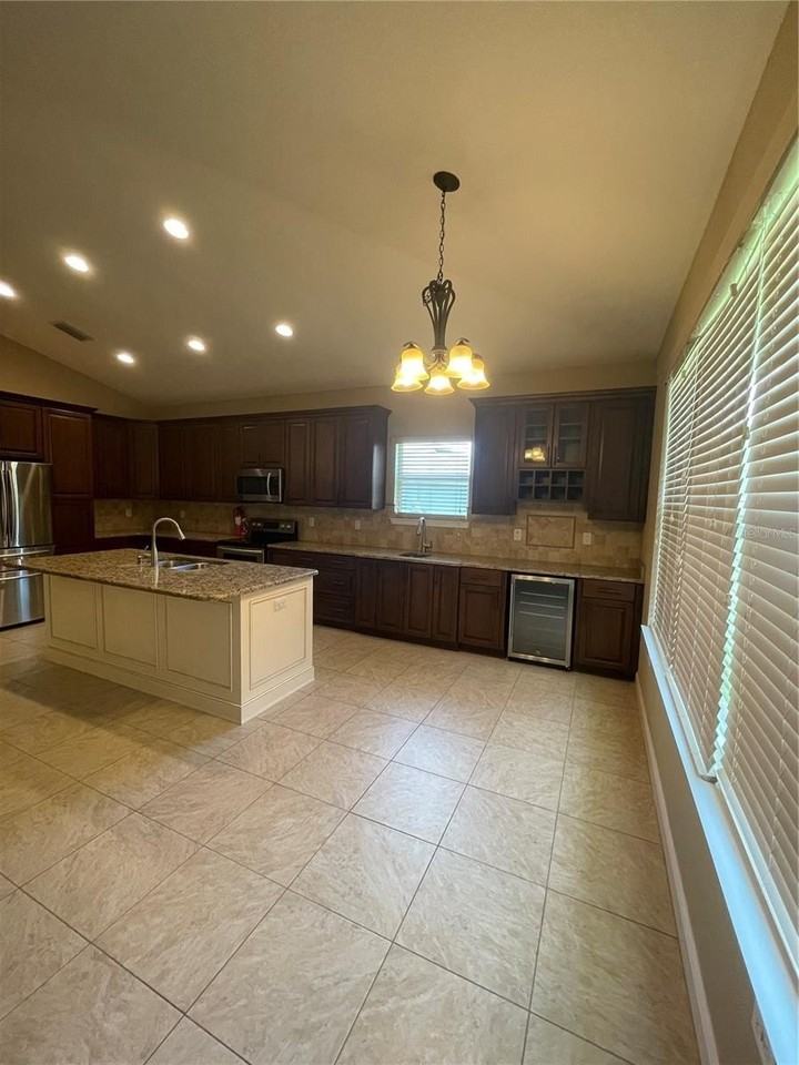 11445 Dovetail Ln - Photo 6 of 14