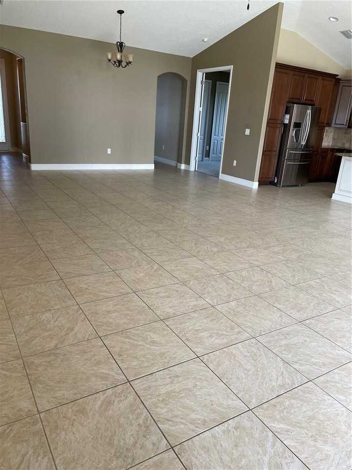 11445 Dovetail Ln - Photo 7 of 14