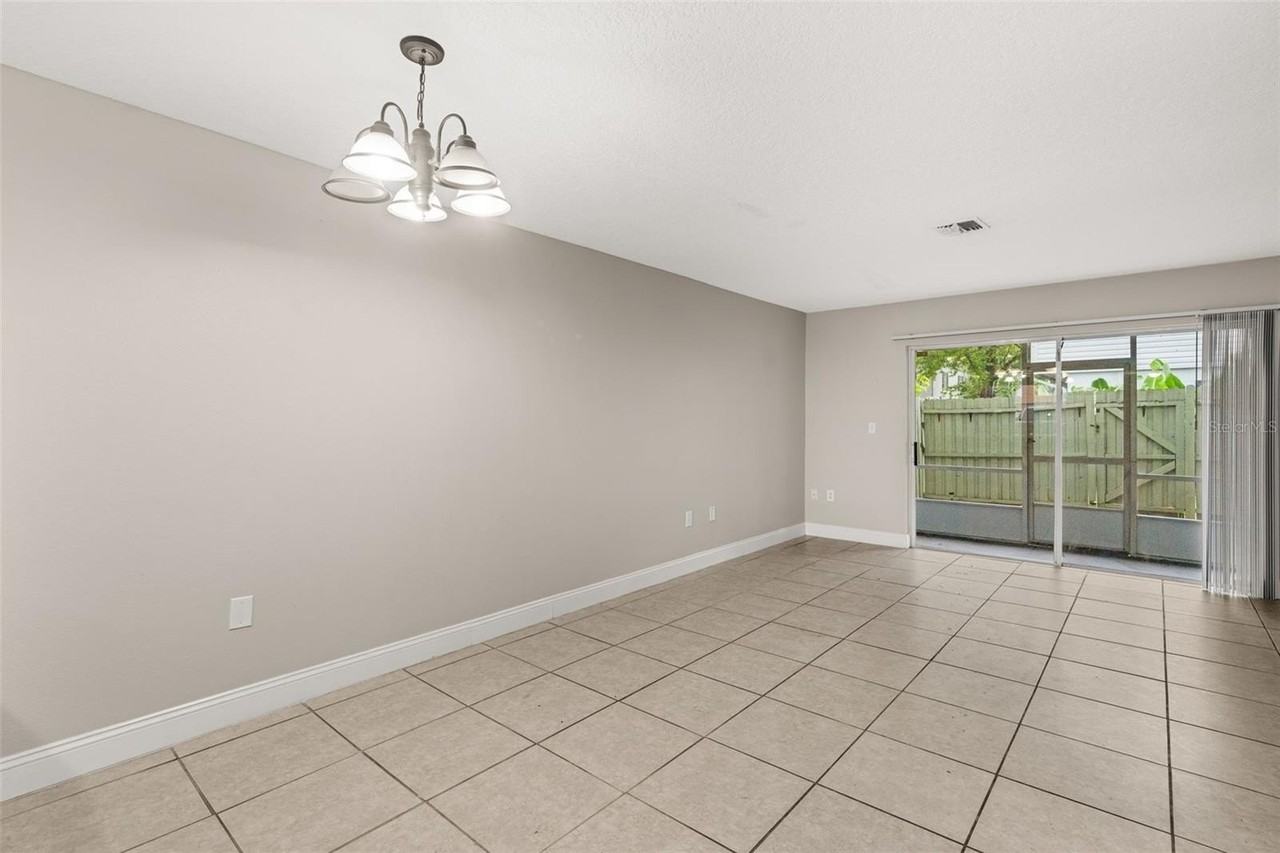 1824 Amberly Ave #T8 - Photo 7 of 25