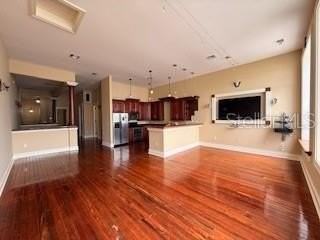 44 S Magnolia Ave - Photo 3 of 23