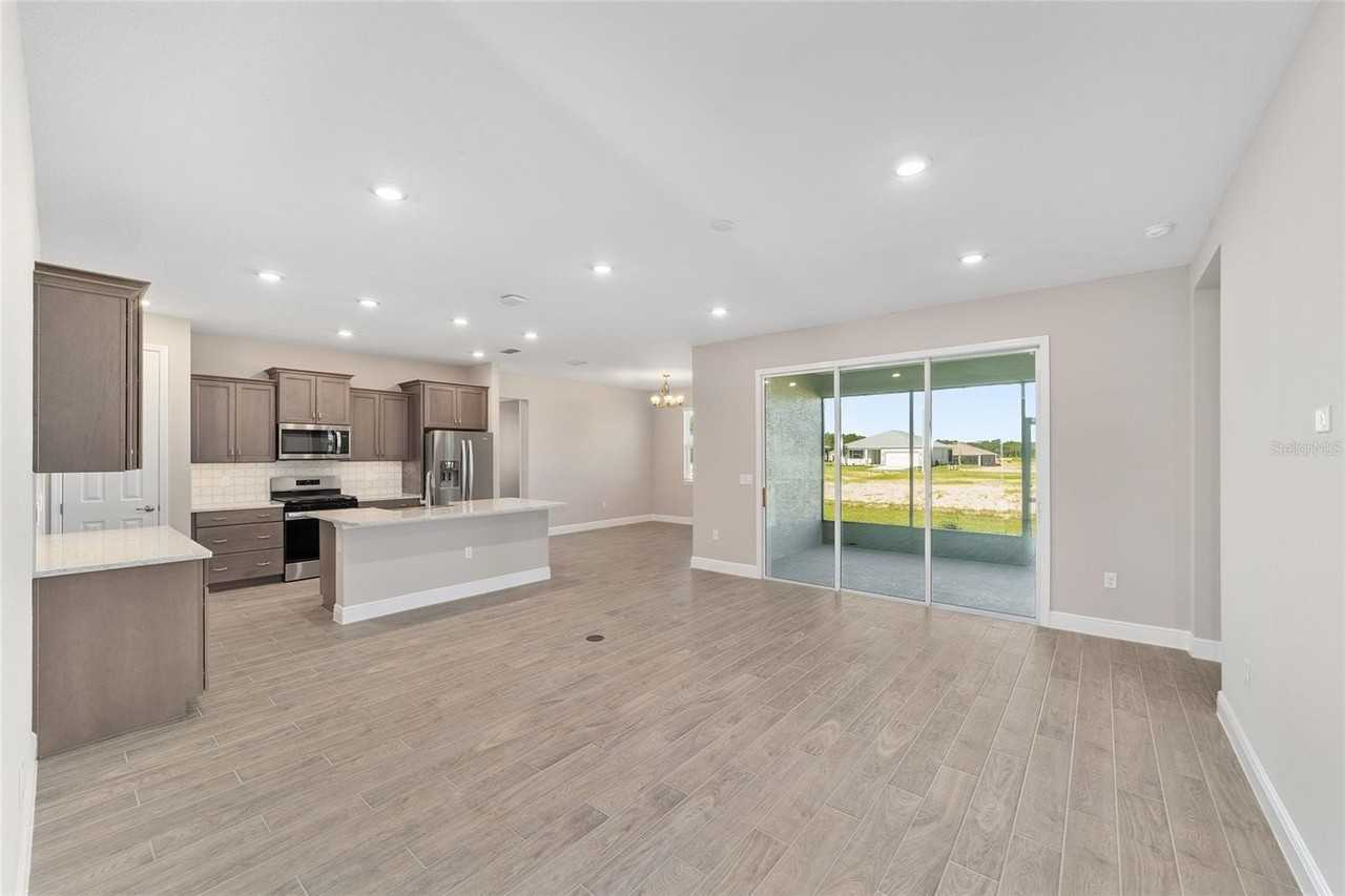 10372 Sw 105th Ct - Photo 7 of 35