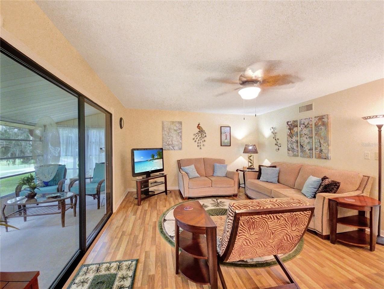 700 Midway Dr #B - Photo 7 of 32