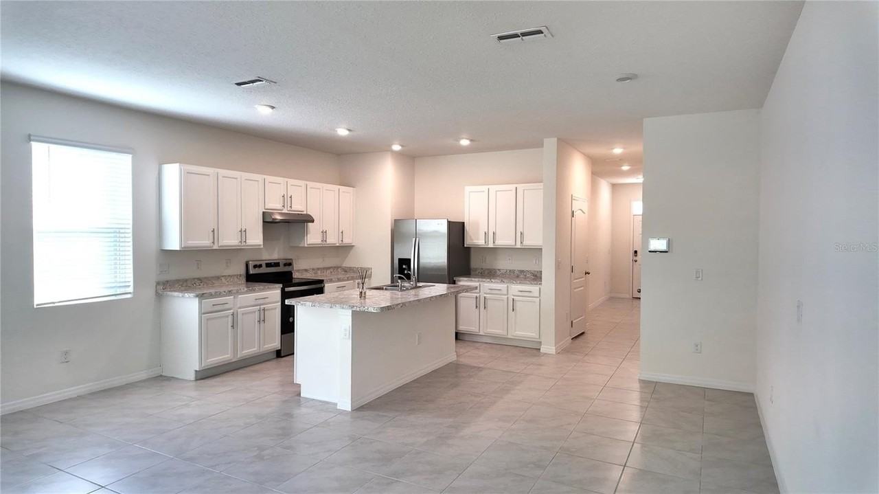 1241 Yellow Finch Dr - Photo 5 of 46