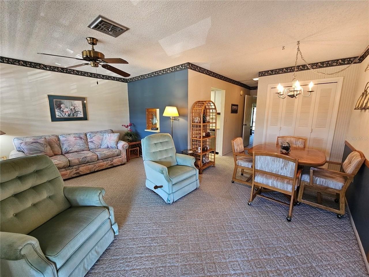 6 Quails Run Blvd #9 - Photo 2 of 20