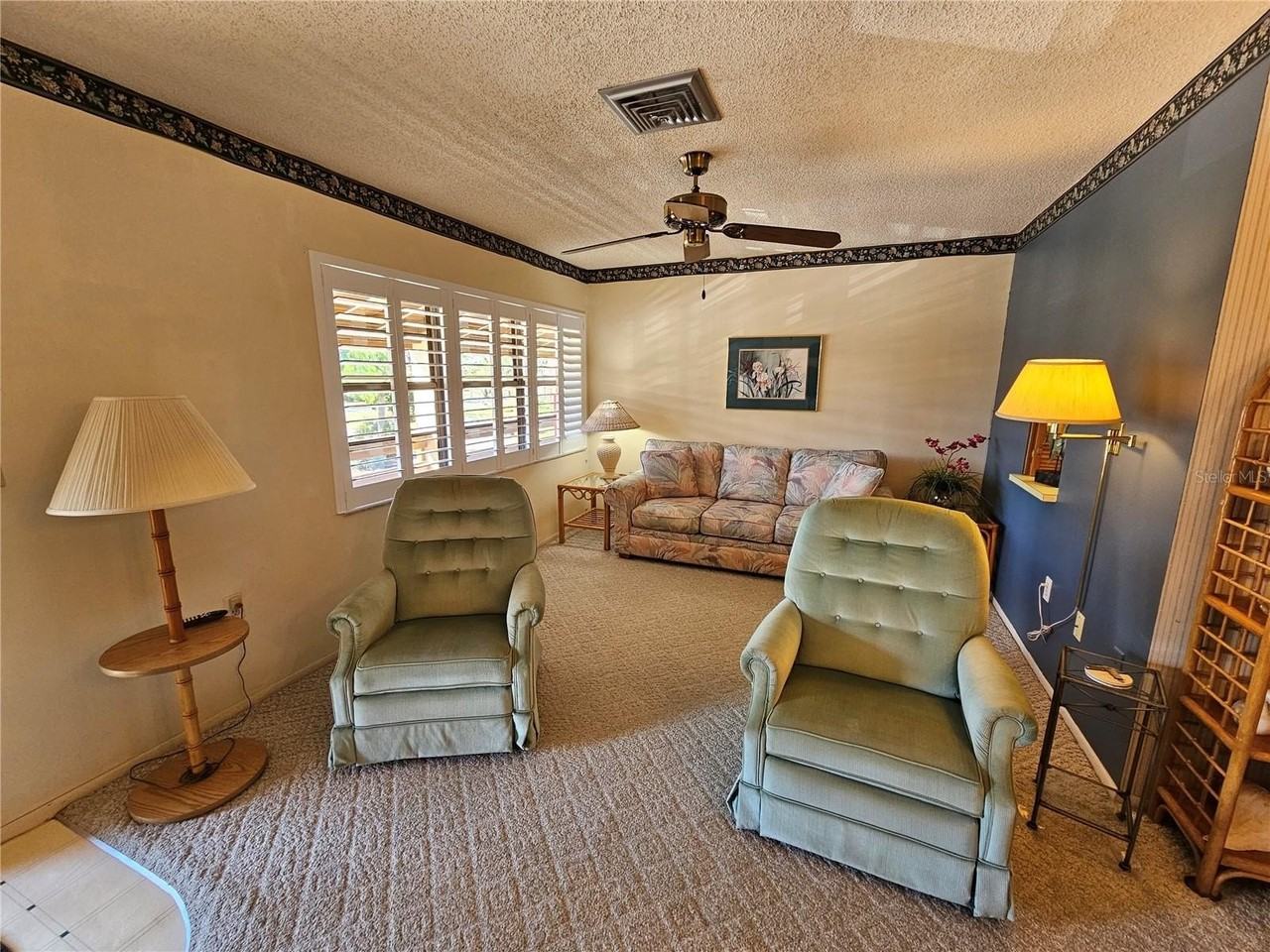 6 Quails Run Blvd #9 - Photo 4 of 20