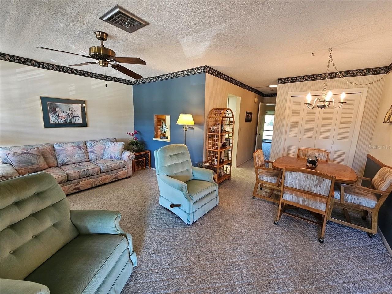 6 Quails Run Blvd #9 - Photo 5 of 20