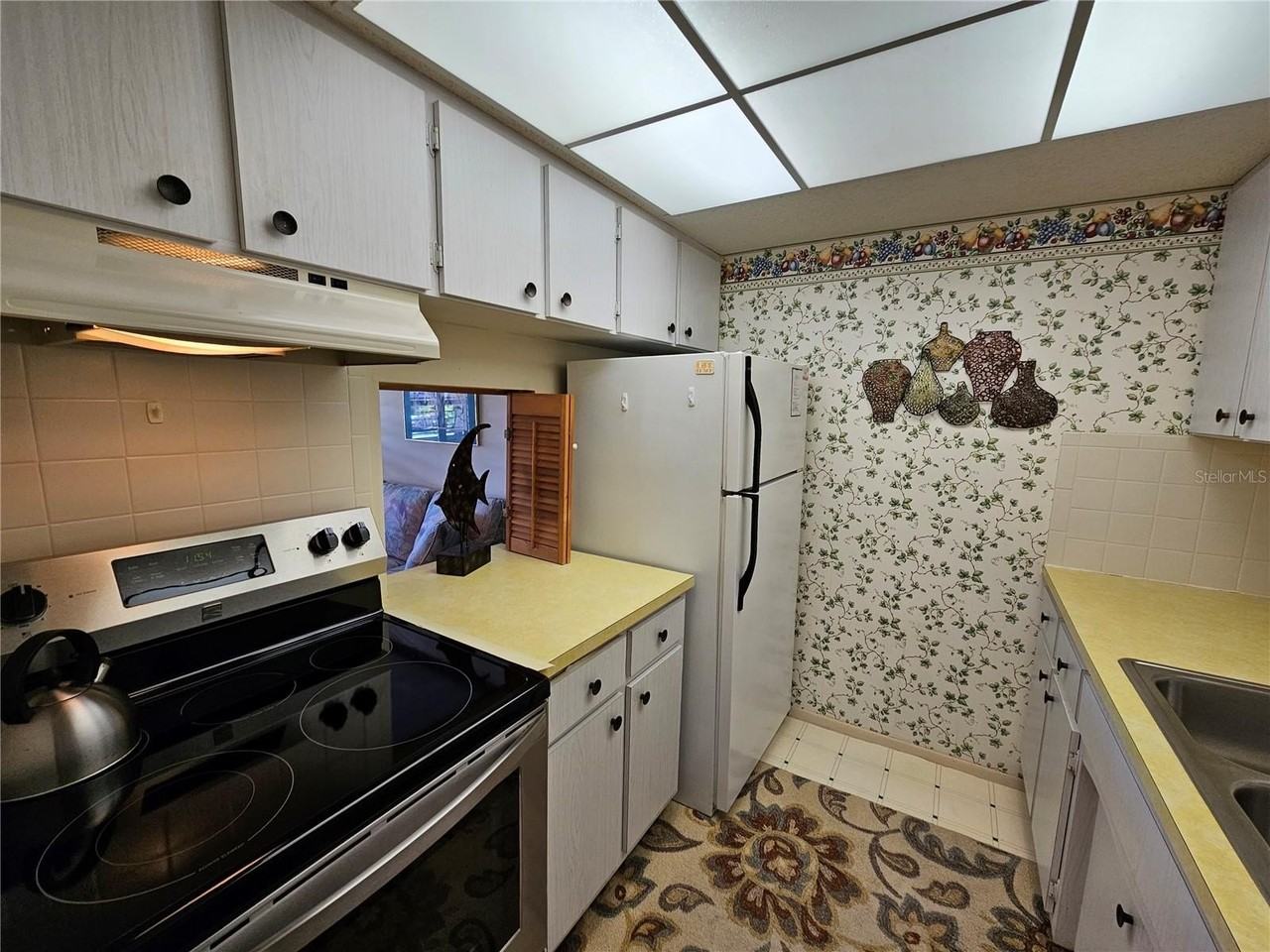 6 Quails Run Blvd #9 - Photo 7 of 20