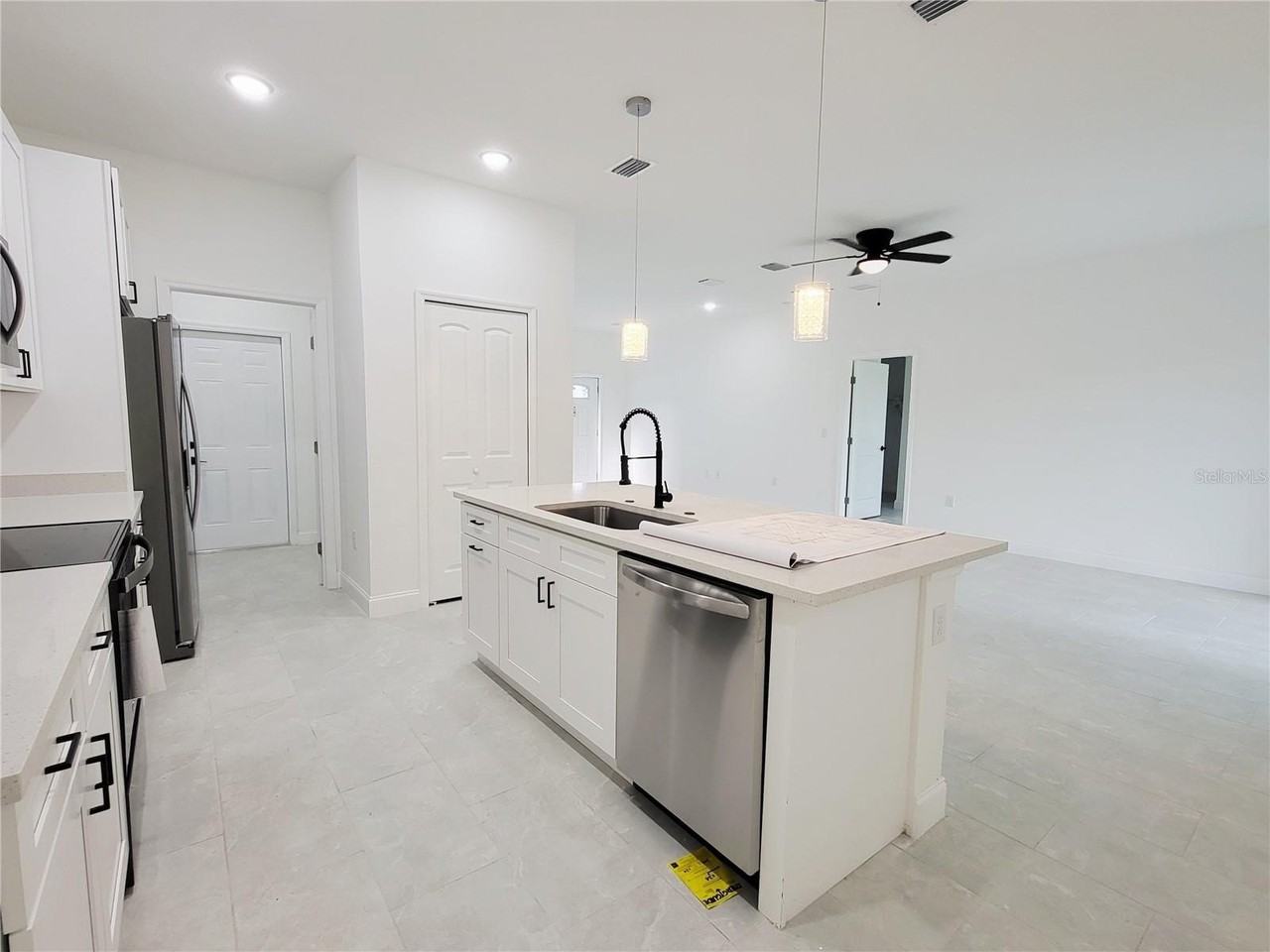 415 Tonklin Rd Sw - Photo 5 of 10