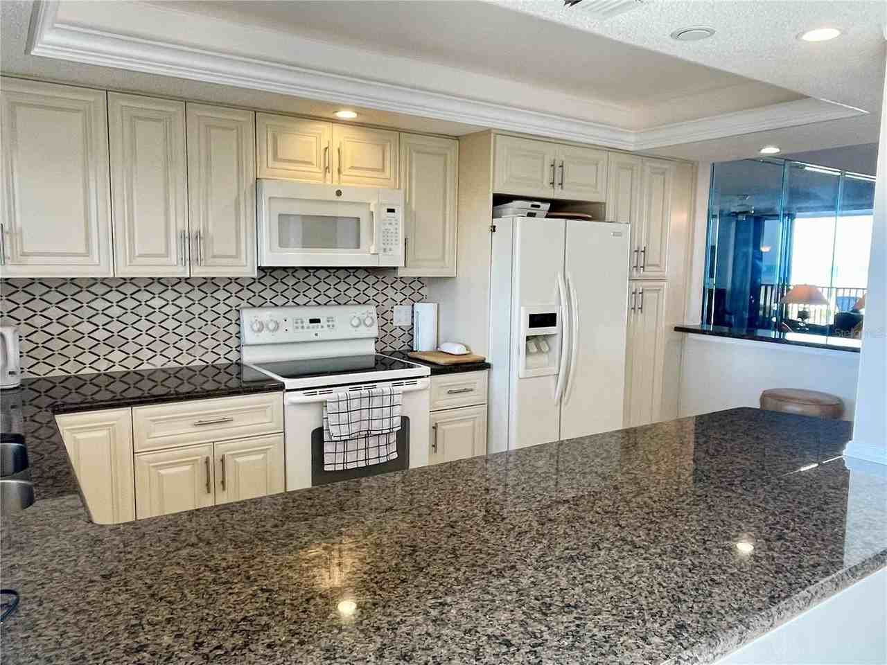 1290 Gulf Blvd #302 - Photo 5 of 30