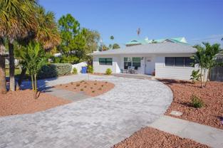 929 Lantana Ave - Photo 1 of 1
