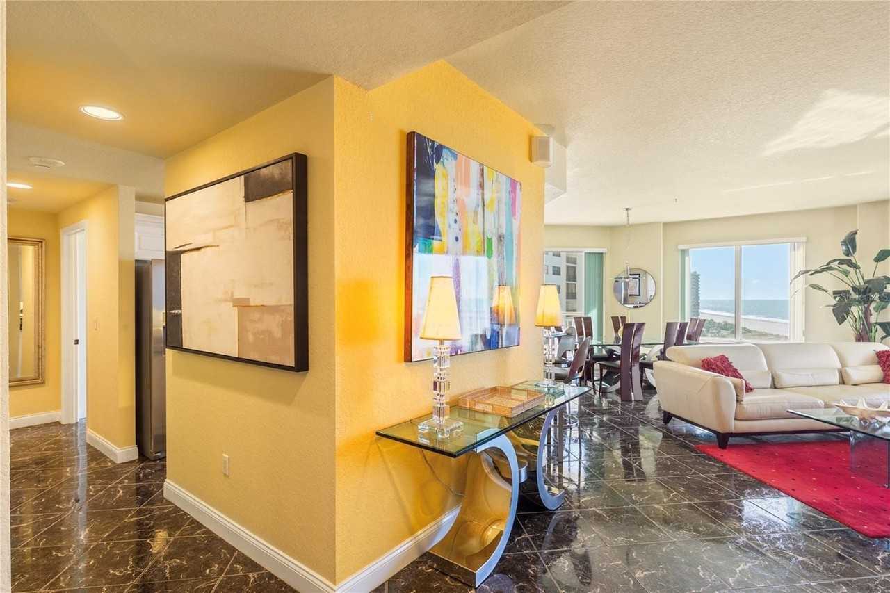 1200 Gulf Blvd #1002 - Photo 4 of 49