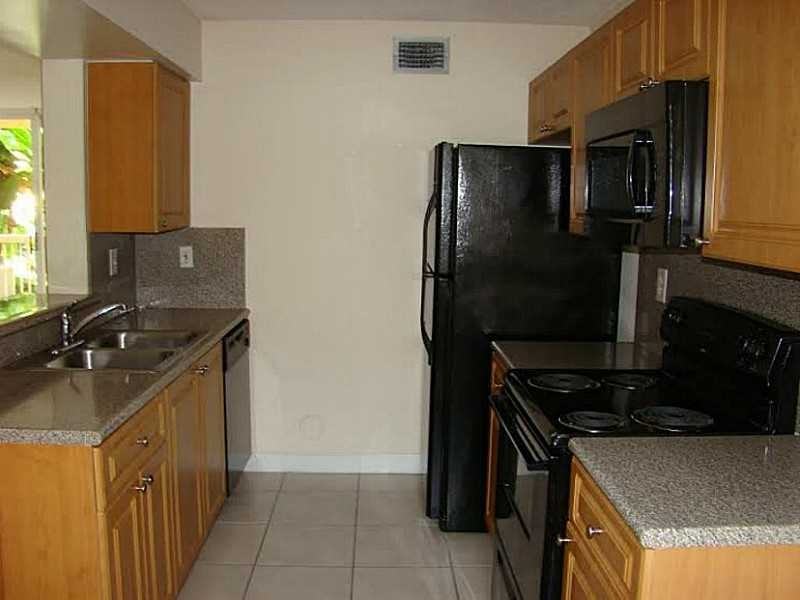 4664 NW 97th Ct - Photo 3 of 5
