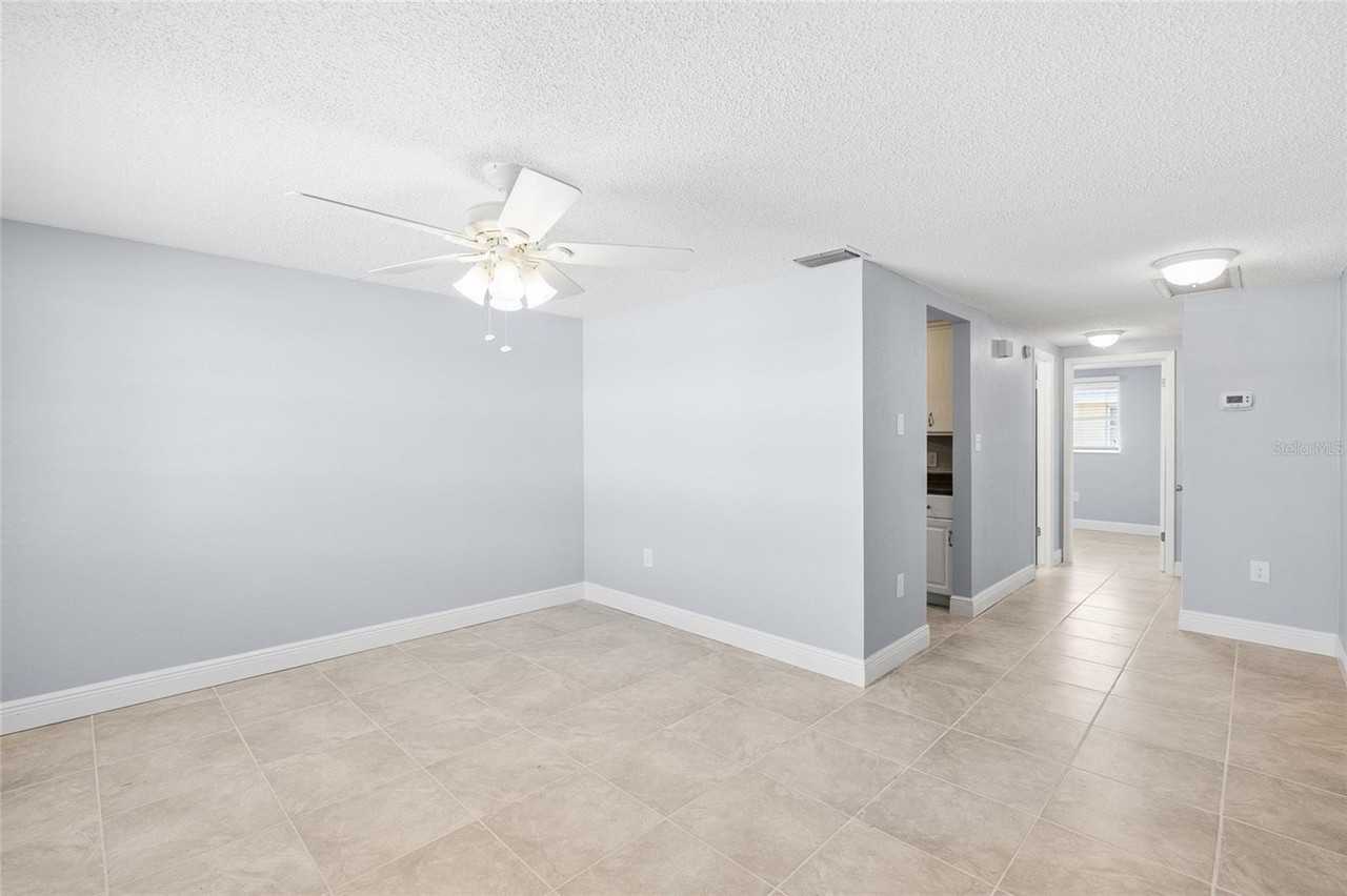 4948 Getner St - Photo 7 of 20