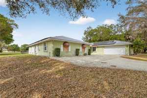 featured image of 2065 Oak Beach Blvd