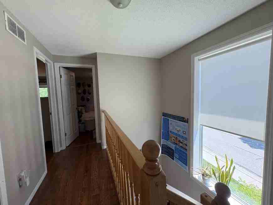 51 Roehampton Cres - Photo 4 of 7