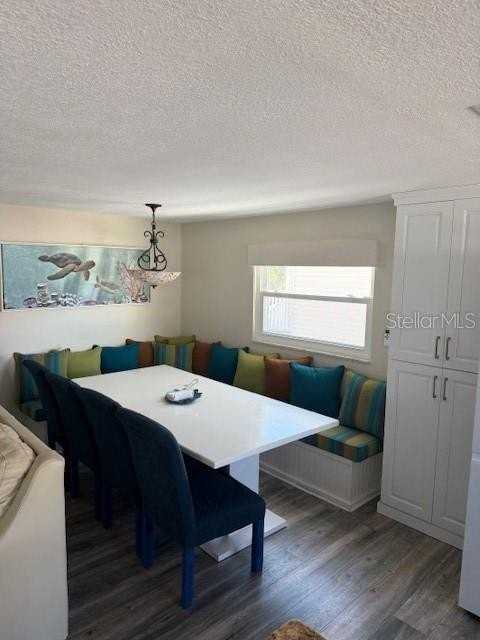 745 Eldorado Ave - Photo 3 of 27