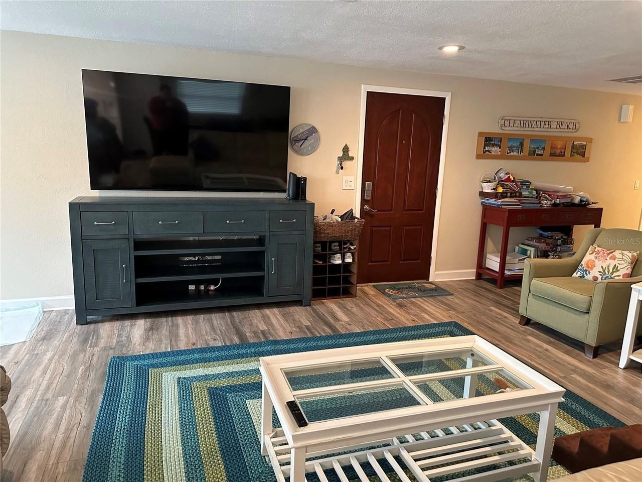 745 Eldorado Ave - Photo 4 of 27