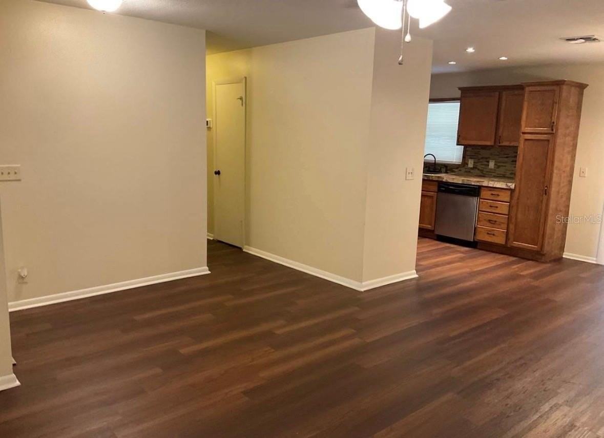 2102 Montana St - Photo 2 of 13
