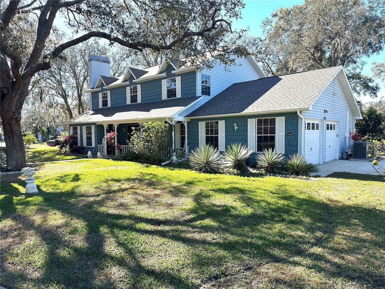 8834 Whispering Oaks Trl - Photo 4 of 35