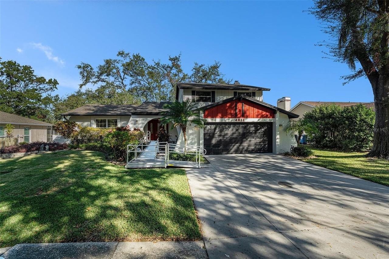 4611 Landscape Dr - Photo 3 of 41