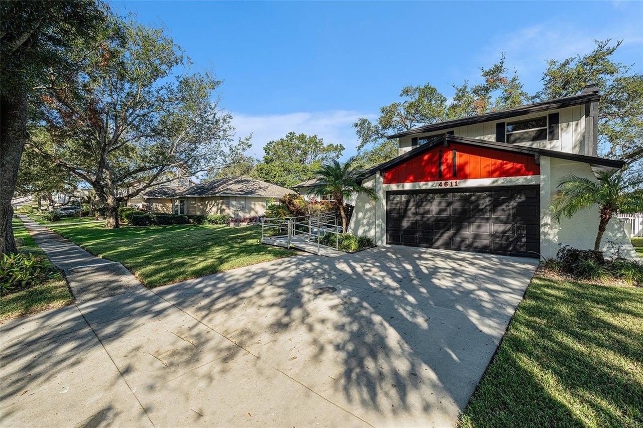 4611 Landscape Dr - Photo 4 of 41