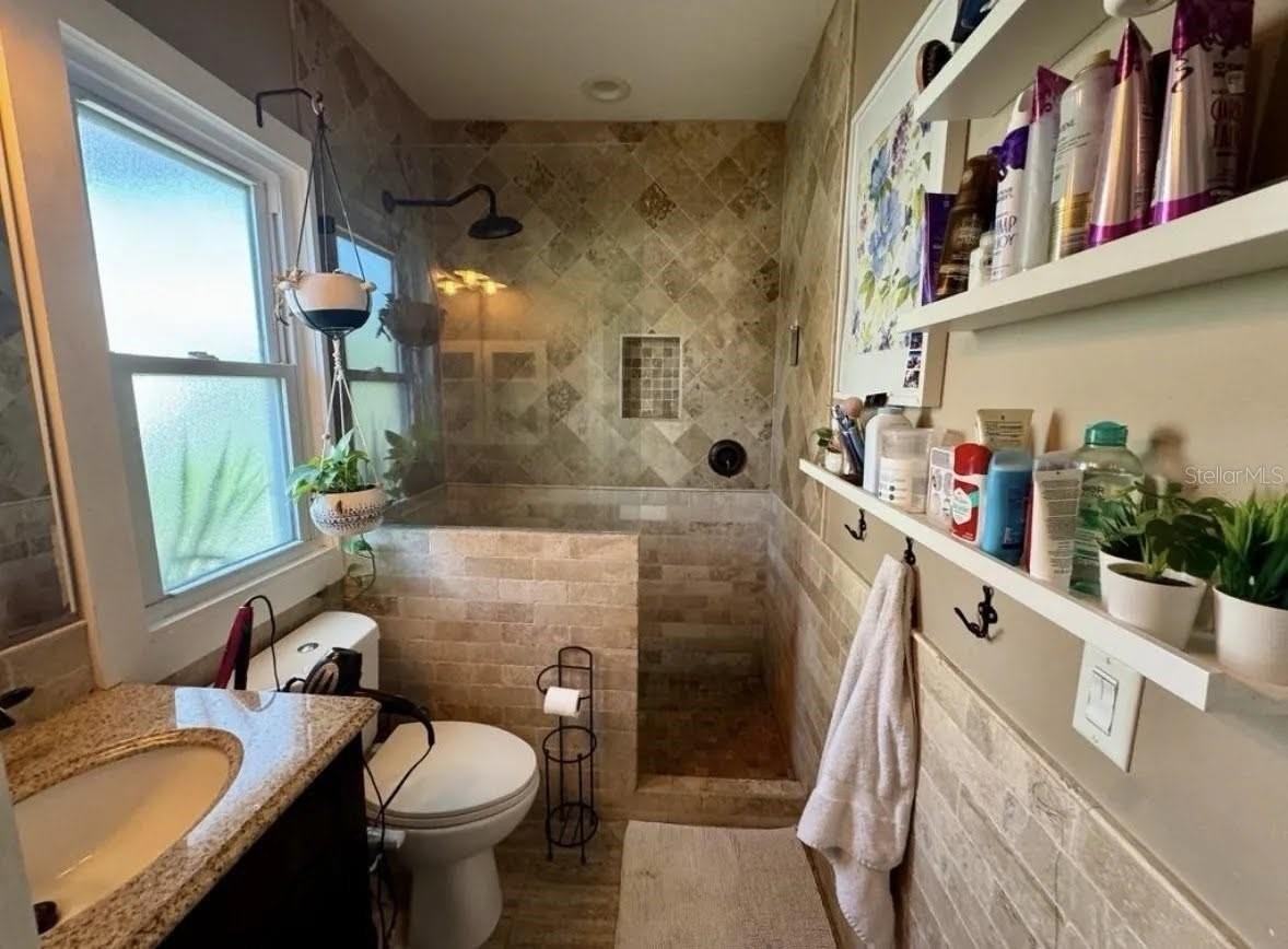 427 9th Ave N - Photo 6 of 22